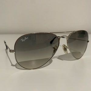 Silver Ray Ban aviators